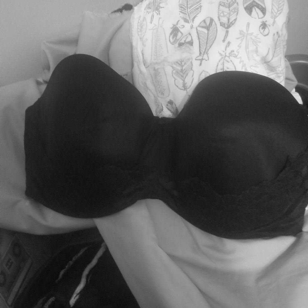 Strapless bra